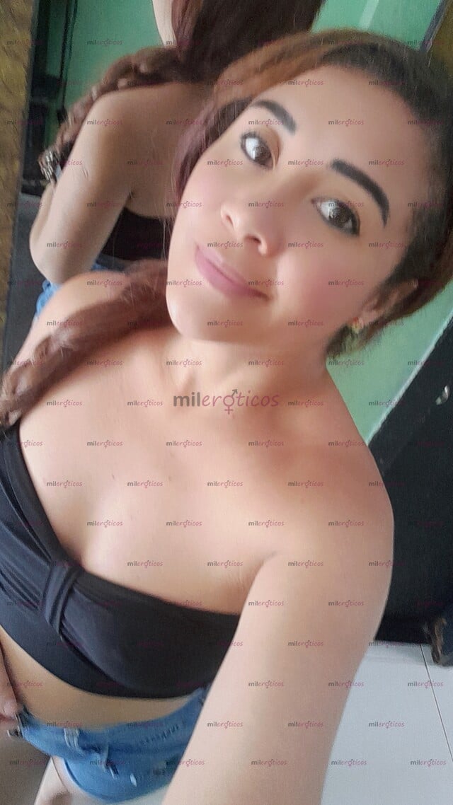 FOTOS DE HOLA MIS AMORES SOY LESLY UNA VOLUPTUOSA Y SEXUAL PEREIRANAA