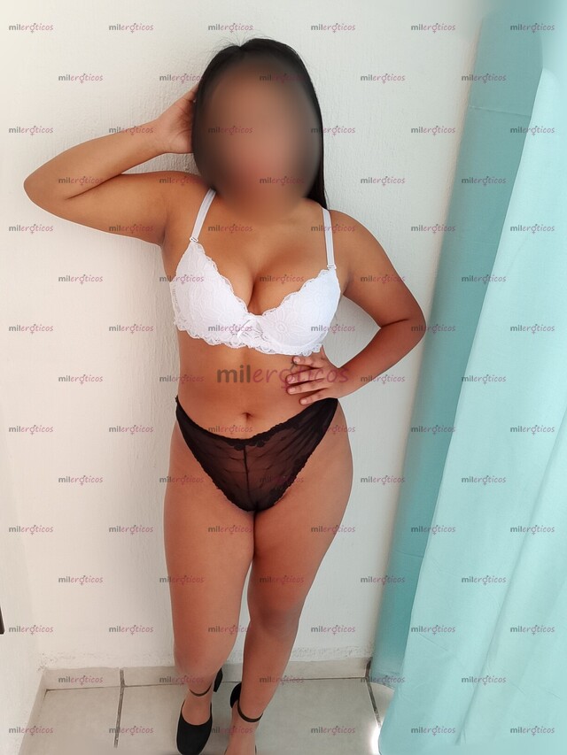 FOTOS DE RICA MORENITA CHICHONA PETTIT SOLO 18AÑOS BUBIS RICAS NATURALES Y GRANDES NIEVA