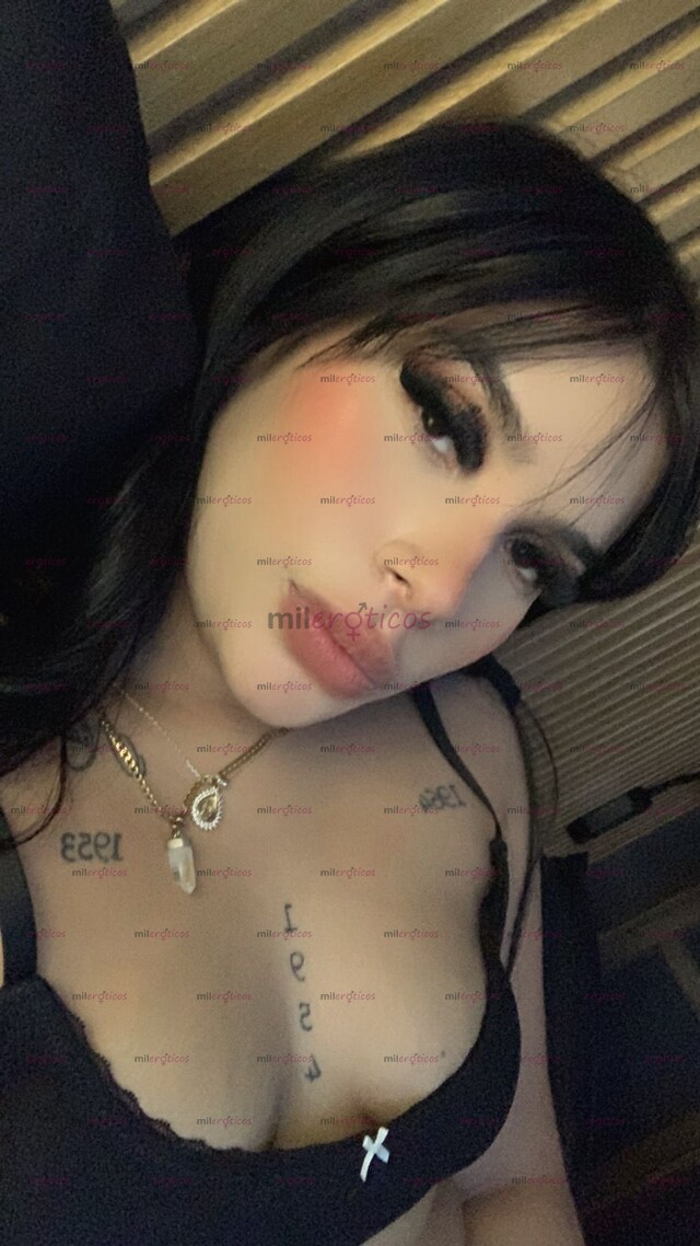 FOTOS DE CARITA ANGÉLICAL CON UN CUERPO VOLUPTUOSO