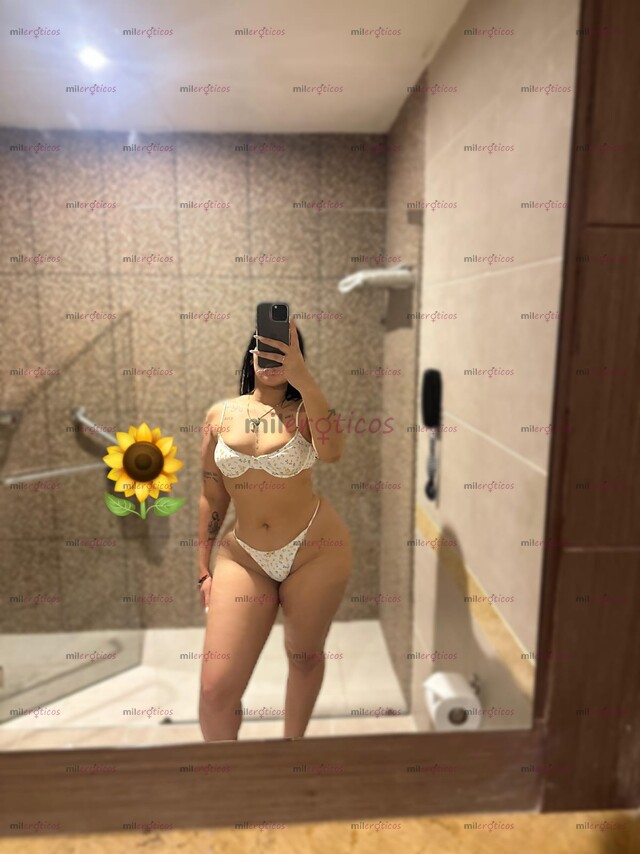 FOTOS DE CARITA ANGÉLICAL CON UN CUERPO VOLUPTUOSO