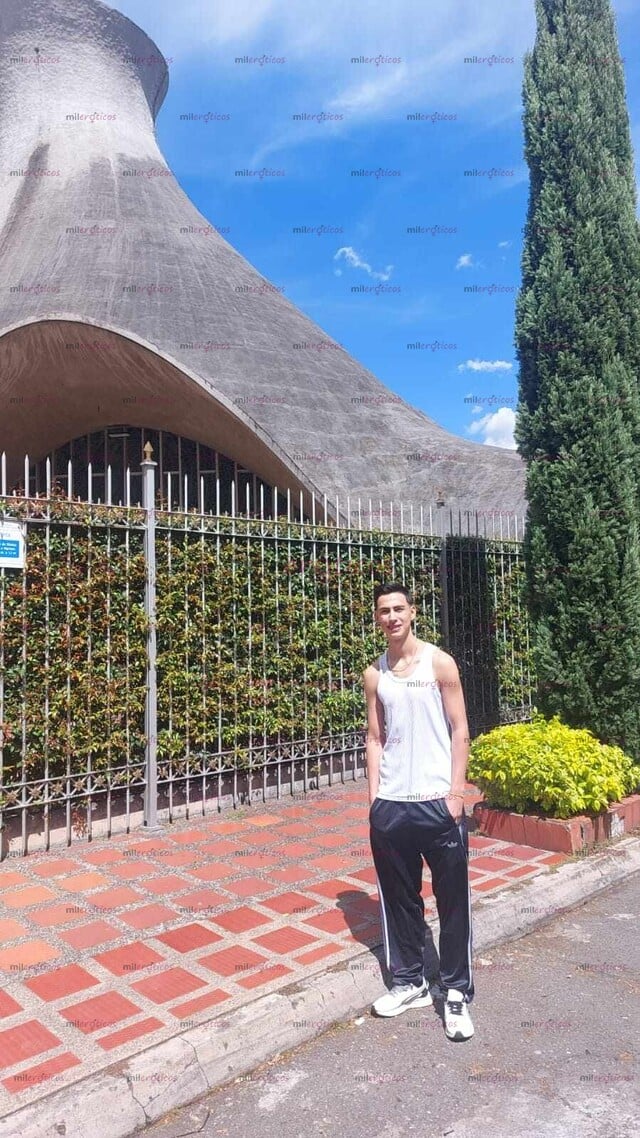 FOTOS DE JOVEN ALTO VERGÓN TEL 317 7389176 EN TU CIUDAD