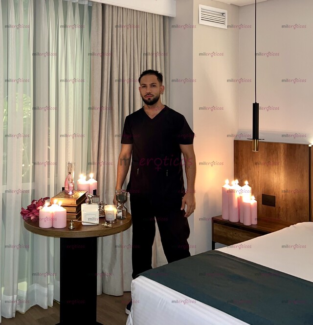 FOTOS DE MASAJISTA PROFESIONAL CON EXPERIENCIA A DOMICILIO O EN CONSULTORIO