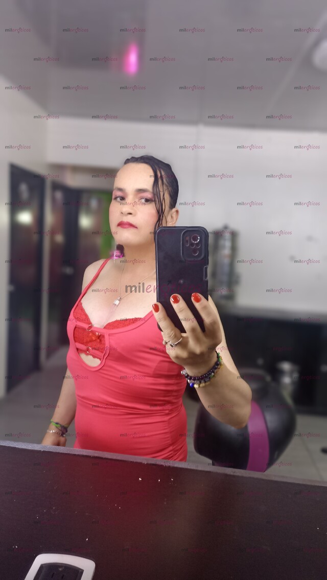 FOTOS DE NENA ARDIENTE CON GANAS DE SEXO DISPUESTA A OFRECER PLACER