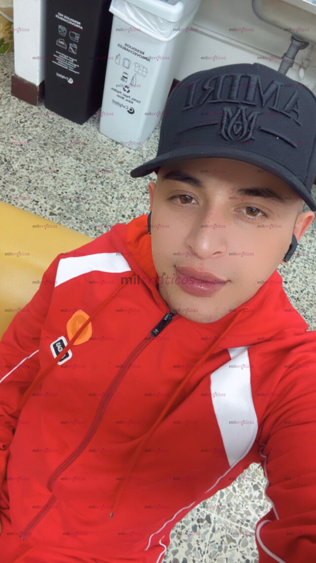 FOTOS DE CHICO GAY DISPUESTO A COMPLACER TUS FANTASÍAS SEXUALES
