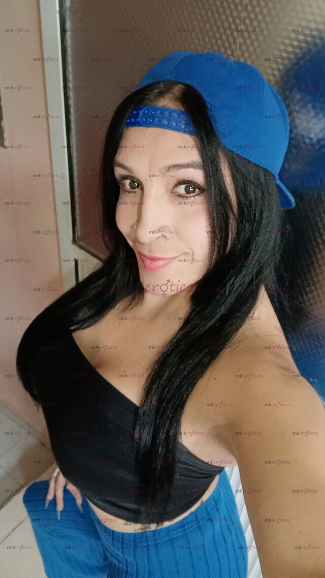 FOTOS DE HOLA AMOR, SOY ELIZABETH LA PELINEGRA QUE AMARÍA COMPLACERTE EN TODO LO QUE QUIE