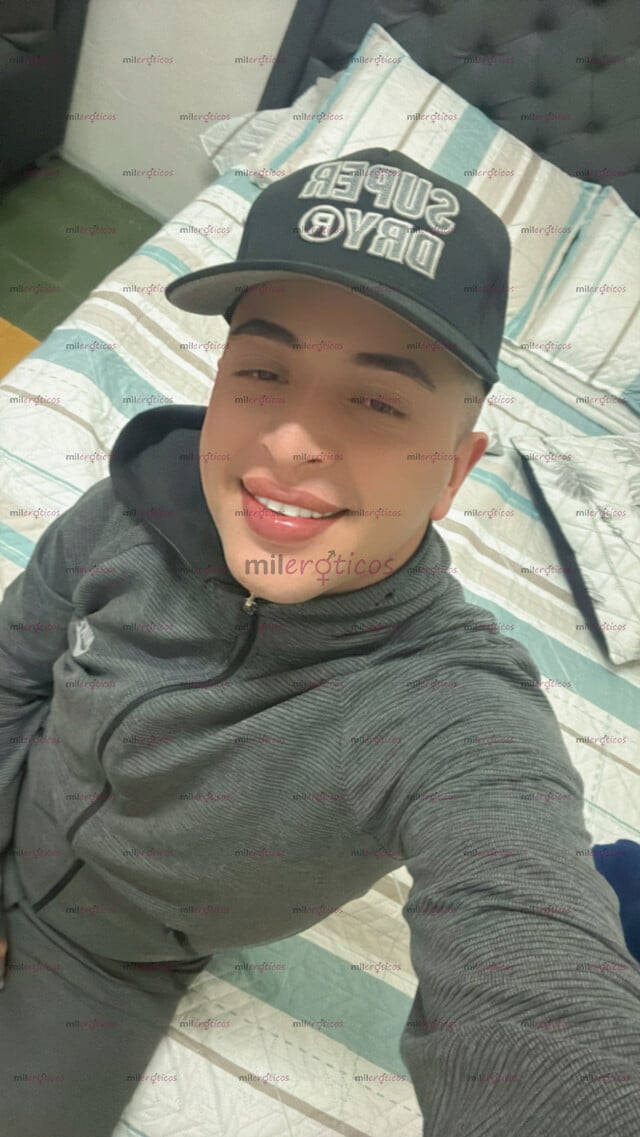 FOTOS DE CHICO GAY DISPUESTO A COMPLACER TUS FANTASÍAS SEXUALES