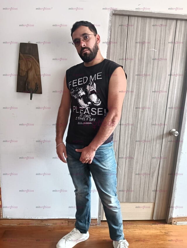 FOTOS DE HOMBRE HETEROSEXUALIDAD 10000% ACTIVO DOMINANTE