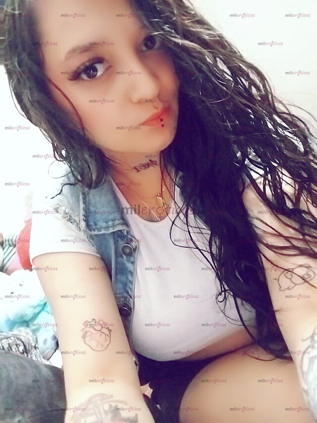 FOTOS DE SOY DAKOTA PELINEGRA PAISA CUERPO REOLOJ DE ARENA TIERNA CABELLO LARGOR