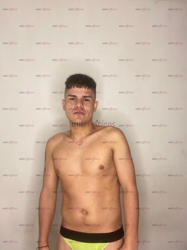 FOTOS DE MACHO TATUADO VERSÁTIL PELUDO DISPONIBLE LAS 24 HORAS