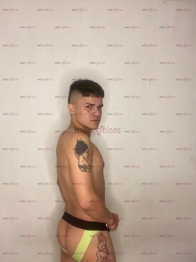 FOTOS DE MACHO TATUADO VERSÁTIL PELUDO DISPONIBLE LAS 24 HORAS