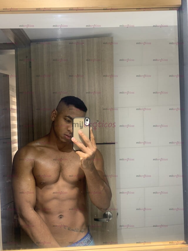 FOTOS DE NEGRO ATRACTIVO 100%REAL COMPLACIENTE SIN LÍMITES , VENTA DE CONTENIDO