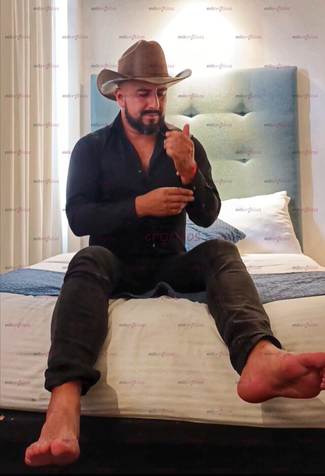 FOTOS DE CABRÓN ATRACTIVO, MORBOSO Y CALIENTE PARA LLEVARTE HASTA EL ORGASMO