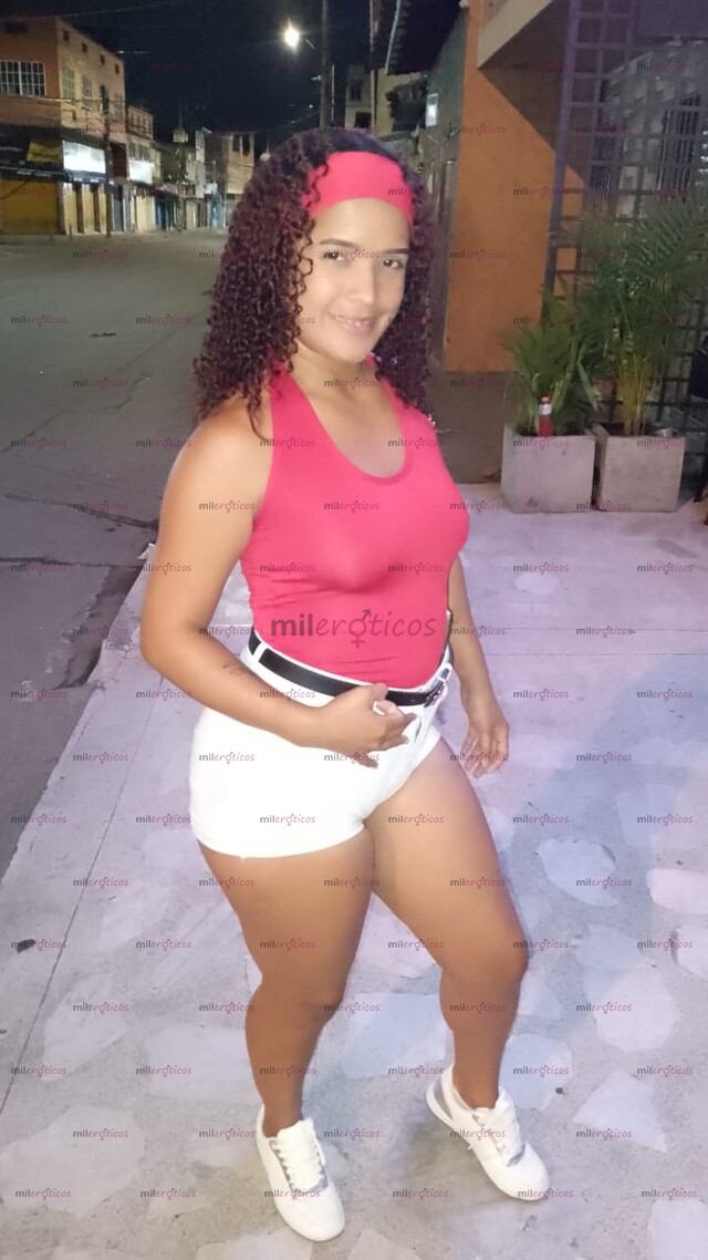 FOTOS DE HOLA HERMOSA TRIGUEÑA DIVERTIDA ATRVIDA JUGUETONA