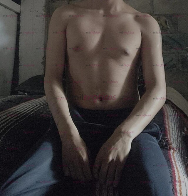 FOTOS DE CHICO LINDO DE 19 AÑOS CON UNA RICA VERGA