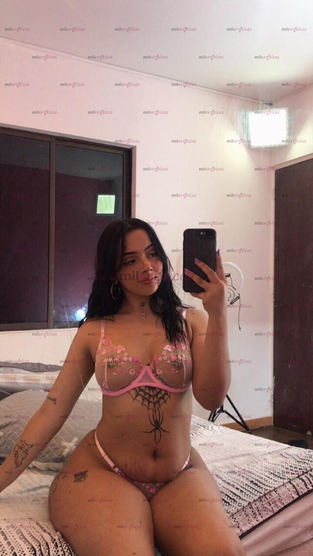 FOTOS DE EMILY UNA DELICIOSA MUJER QUE TIENES QUE PROBAR