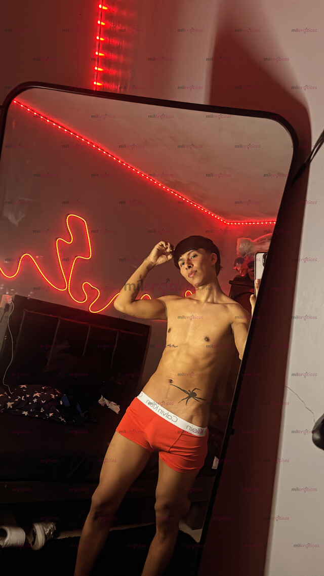 FOTOS DE CHAVO REGIO MUY CALIENTE APTO PARA TI BB Y DISPUESTO A TODO