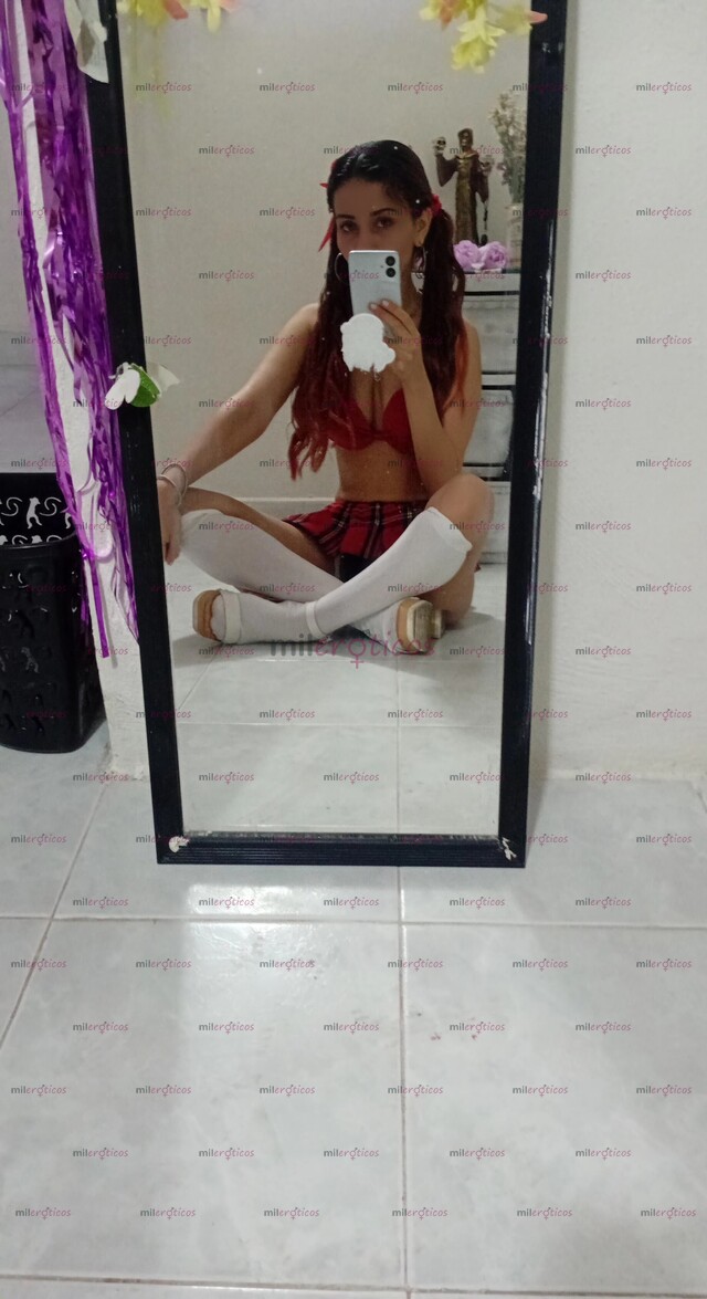 FOTOS DE RICA PETIT CACHONDA Y MULTIORGASMICA DE CULITO APRETADITO