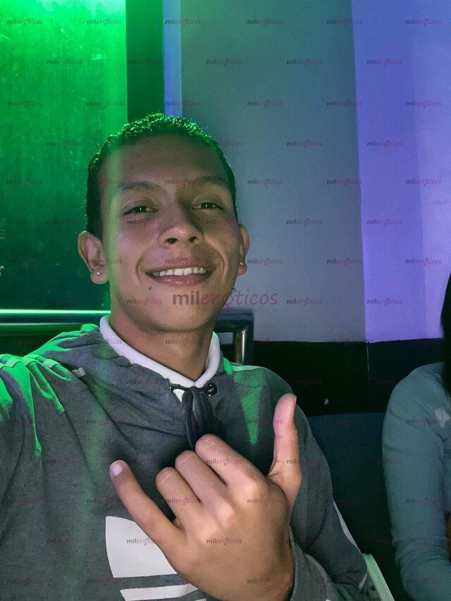 FOTOS DE SOY UN CHICO CURIOSO Y DECIDIDO, ME TRAMA LAS PERSONAS SIN LIMITES