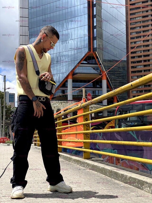 FOTOS DE JOVEN UNIVERSITARIO VERGÓN 22 CM LECHERO