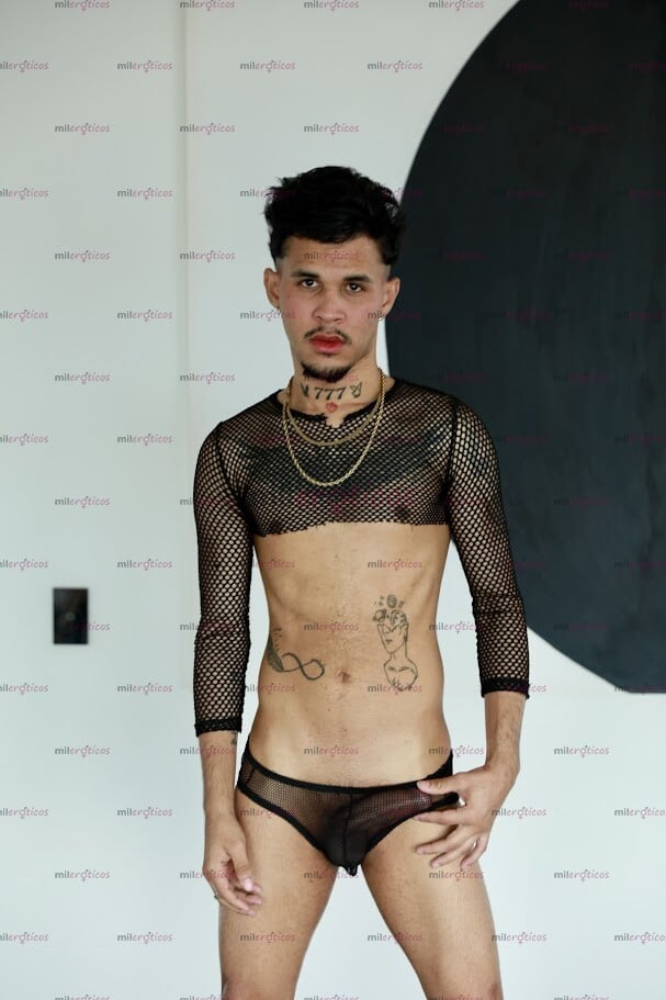 FOTOS DE KEVIN NEA VERSATIL VERGON Y CON BUEN CULO LECHERO DISPUESTO A COMPLACERTE
