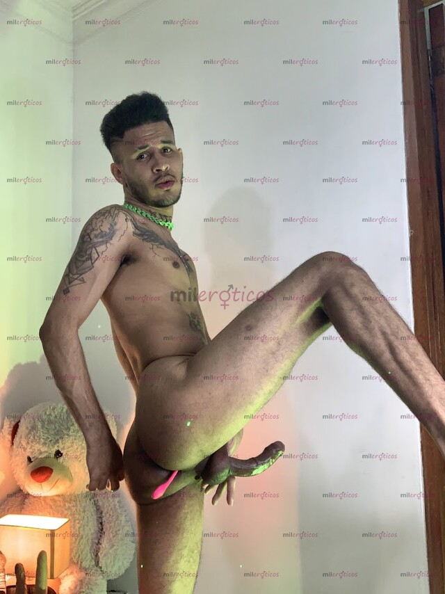 FOTOS DE KEVIN NEA VERSATIL VERGON Y CON BUEN CULO LECHERO DISPUESTO A COMPLACERTE