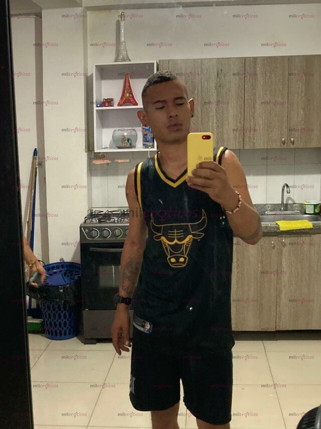 FOTOS DE NEA IMDOMABLE HETERO CABRON DOMANDO CULOS GOLOSOS 100%DOMINATE