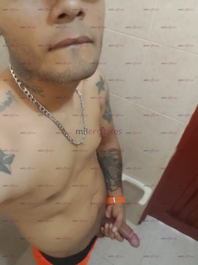 FOTOS DE JOVEN VERGON .. MENTE ABIERTA Y ABIERTA DE 19CM ..DE PURO PLACER...