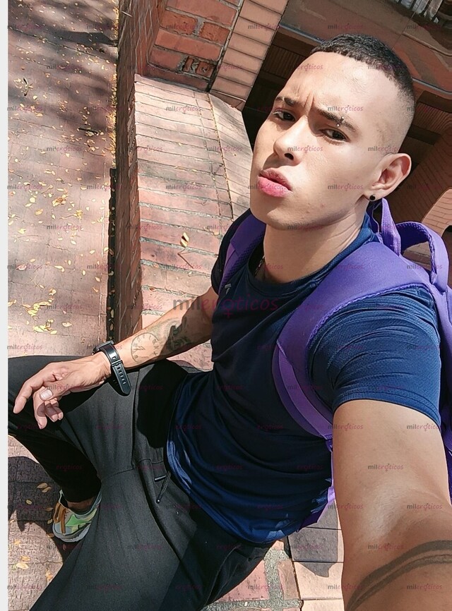 FOTOS DE NEA IMDOMABLE HETERO CABRON DOMANDO CULOS GOLOSOS 100%DOMINATE