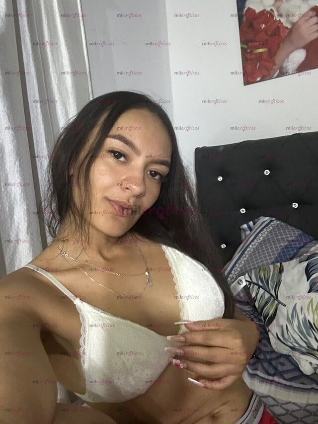 FOTOS DE ARIADNA BIANCA BLANCA Y PURA FLACA DELGADA ATENTA Y SEXY