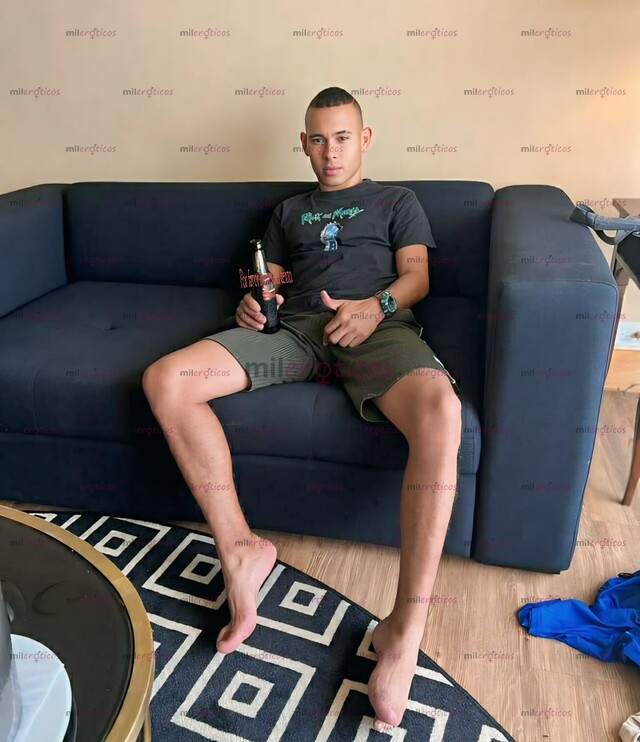 FOTOS DE NEA IMDOMABLE HETERO CABRON DOMANDO CULOS GOLOSOS 100%DOMINATE