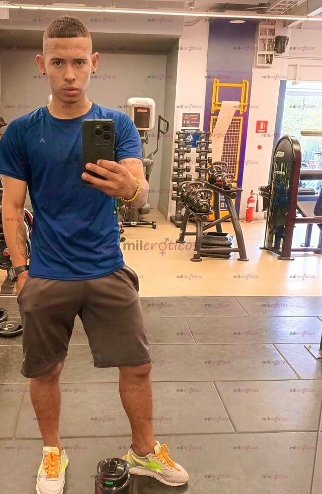 FOTOS DE NEA IMDOMABLE HETERO CABRON DOMANDO CULOS GOLOSOS 100%DOMINATE