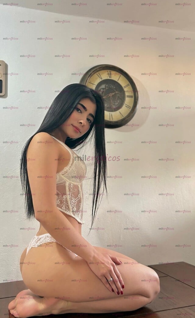 FOTOS DE DELGADITA COLOMBIANA CON GANAS DE SEXO AMOR