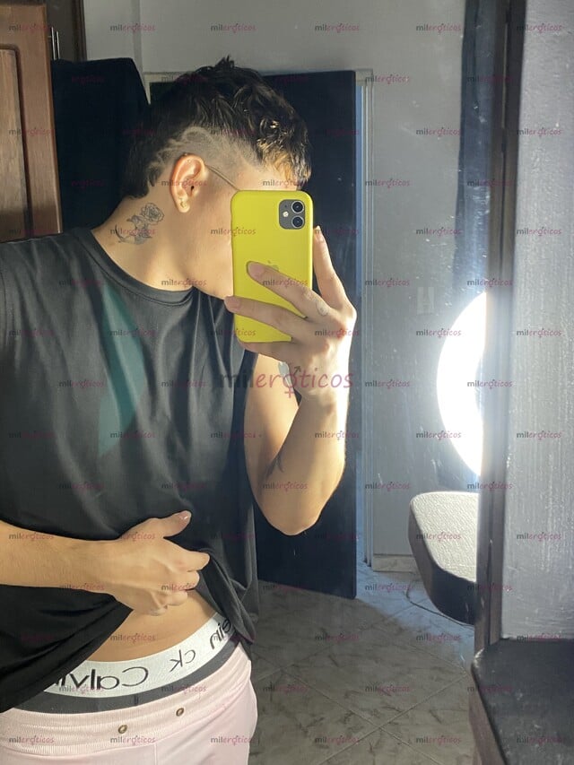 FOTOS DE JOVEN BISEXUAL SERIO VERGON, LECHERO, ARRECHO Y DESPUESTO A COMPLACERTE