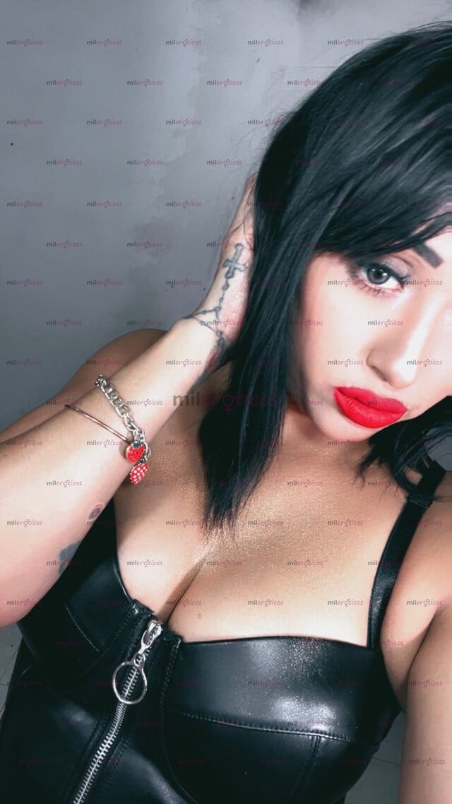 FOTOS DE RENATA MASAJISTA PROFESIONAL DE MASAJES RELAJANTES ANTIESTRÉS