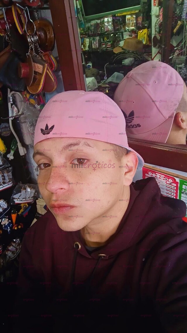 FOTOS DE HOLA SOY JHON MI ROL ES VERSATIL, ESTOY AQUI PARA OFRECERTE UN EXELENTE SERVIO