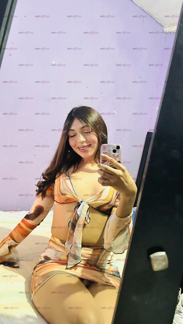FOTOS DE ZOEE RICA NENA INTER FEMENINA CON UNA RICA VERGA LLENA DE LECHE PARA TI