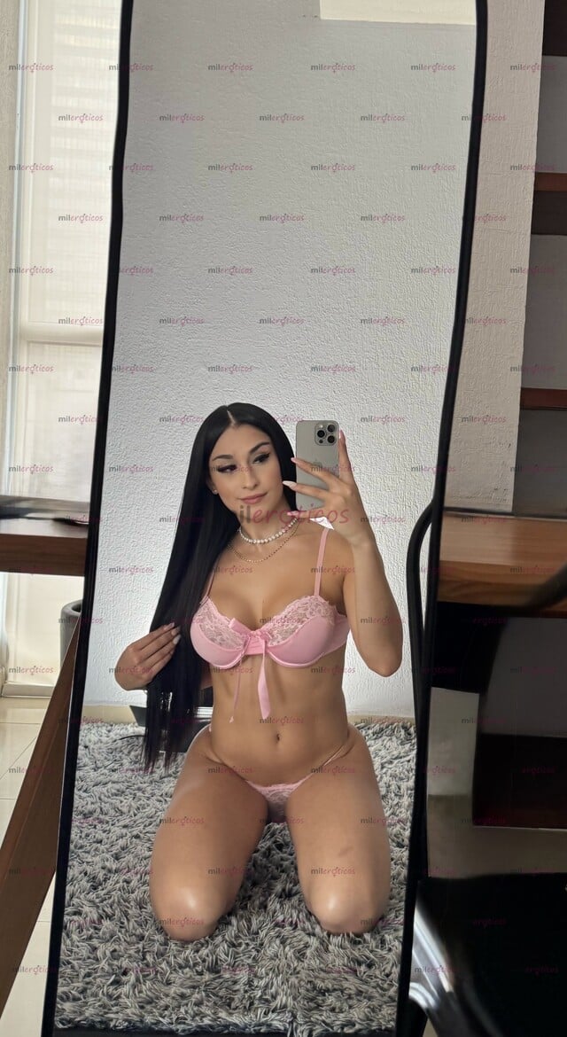 FOTOS DE HERMOSA COLOMBIANA , SERVICIO LUXURY VERGA DE 20CM Y UN CULO GORDO Y APRETADO!!