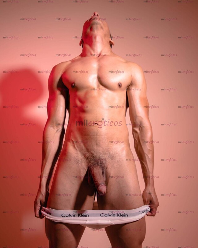 FOTOS DE SOY VERSÁTIL CON BUENAS NALGAS, VERGA Y UN CULO QUE DESEARÁS COMERTE