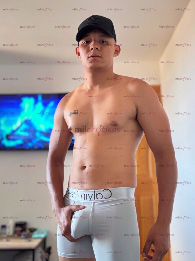 FOTOS DE DOS PARCERO SERIOS VERGONES MUY LECHEROS DISPUESTOS A COMPLACERTE