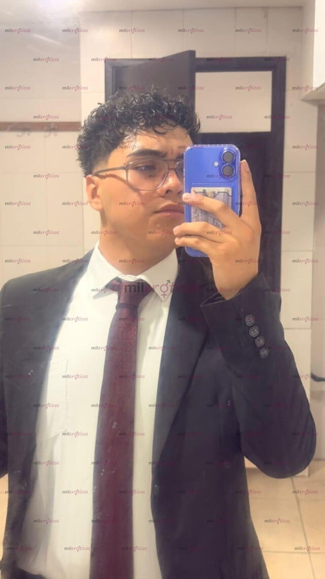FOTOS DE MARCO 19, DISPUESTO A TODO Y LO QUE PIDAN. MUCHAS GANAS DE APRENDER Y CONOCER