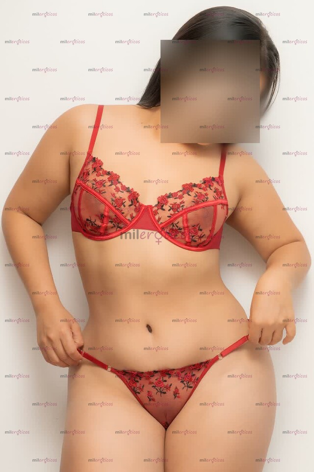 FOTOS DE PREPAGO DE ALTO VOLTAJE, BLAQUITA SEXY MUY COMPLACIENTE