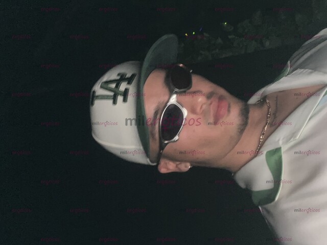 FOTOS DE COLOMBIANO 21 AÑOS , CONTENIDO DISPONIBLE