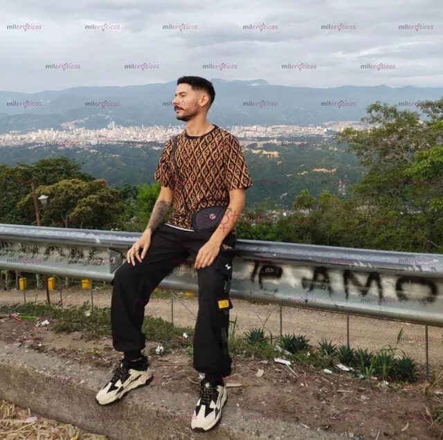 FOTOS DE 20CM VARONIL MASAJISTA PROFESIONAL Y SCORT