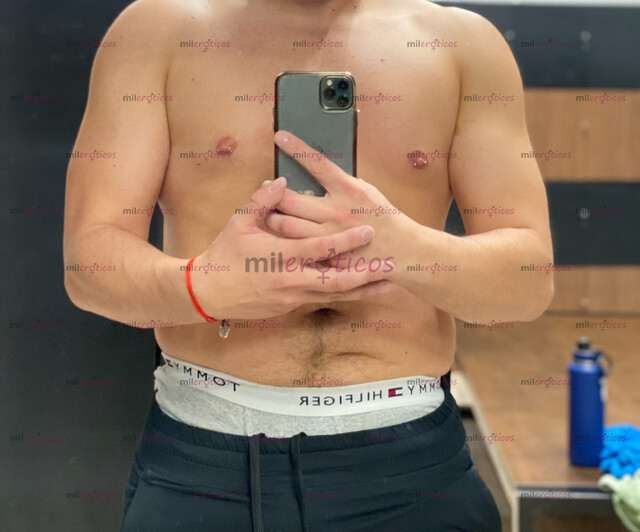 FOTOS DE TU MACHO DISCRETO, PLACER DISCRETO Y SIN PREJUICIOS