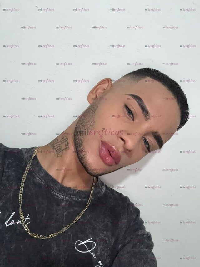 FOTOS DE SANTIAGO, JOVEN PAISA CON 20 AÑOS, PARA TU PLACER.