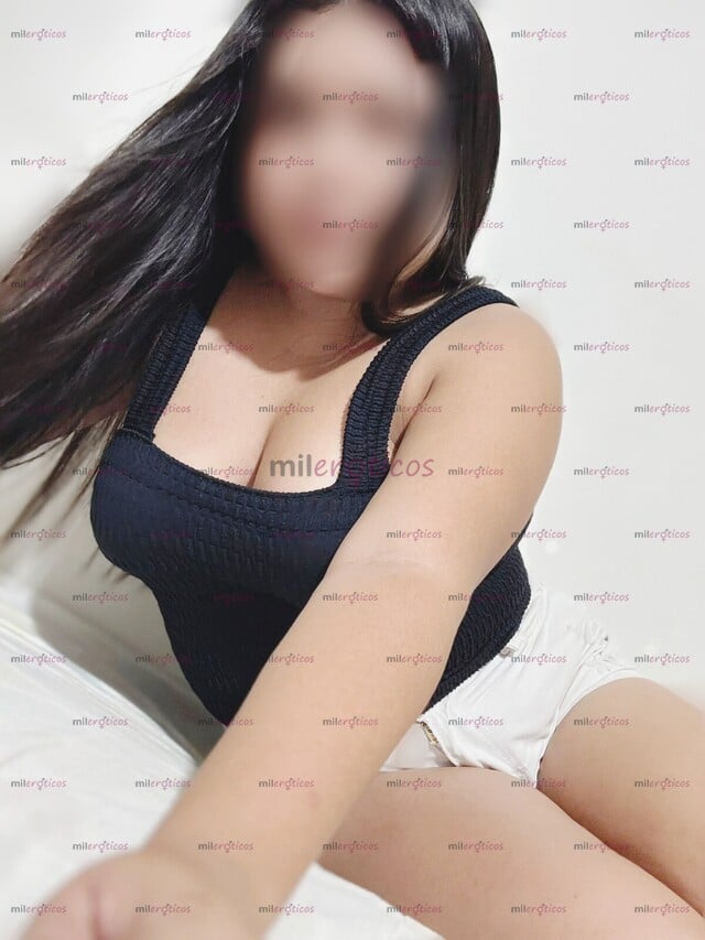 FOTOS DE PRECIOSA JOVENCITA CURVY TETONCITA NATURAL CARA BONITA