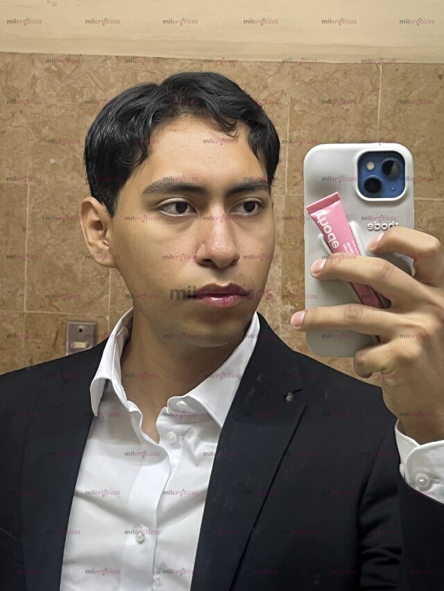 FOTOS DE JOVEN DE 21 AÑOS NUEVO EN ESTO COMPAÑÍA EN EVENTOS SOCIALES Y TAMBIÉN SEXO