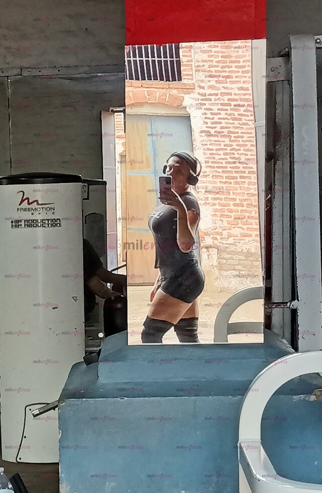 FOTOS DE CHICA RUBIA GUAPA OJOS VERDES AGRADABLE EDUCADA