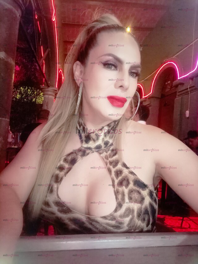 FOTOS DE CHICA RUBIA GUAPA OJOS VERDES AGRADABLE EDUCADA