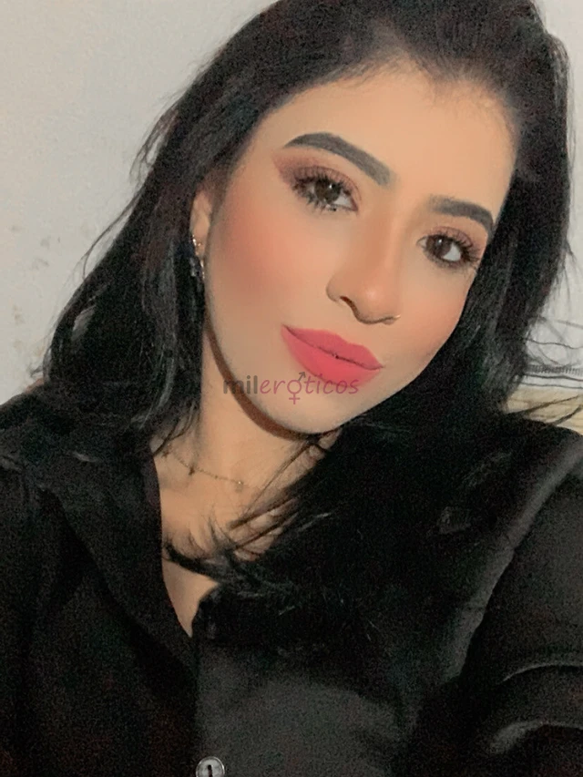 Sou acompanhante de luxo sou muito carinhosa amo ouvir e sou uma otima conselheira tenho certeza que vc vai se divertir muito comigo amo viajar ir em...